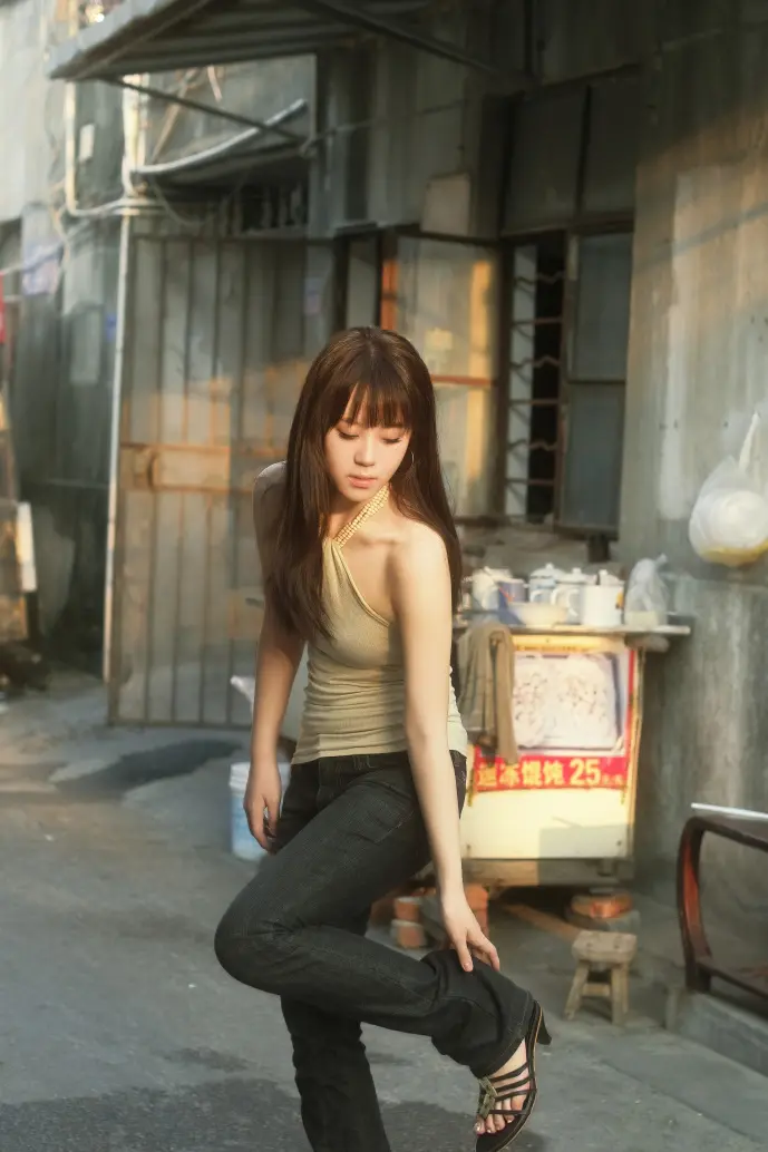 老爹热狗店排队场景